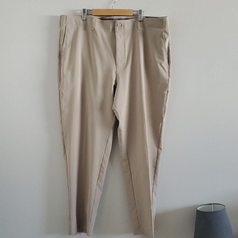 NWT Classic Ben Hogan Men's Khaki Performance Golf Office Chinos Pants 40×30